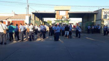Balearon a un chofer, capturaron a un hombre, pero el Grupo 500 está sin servicio