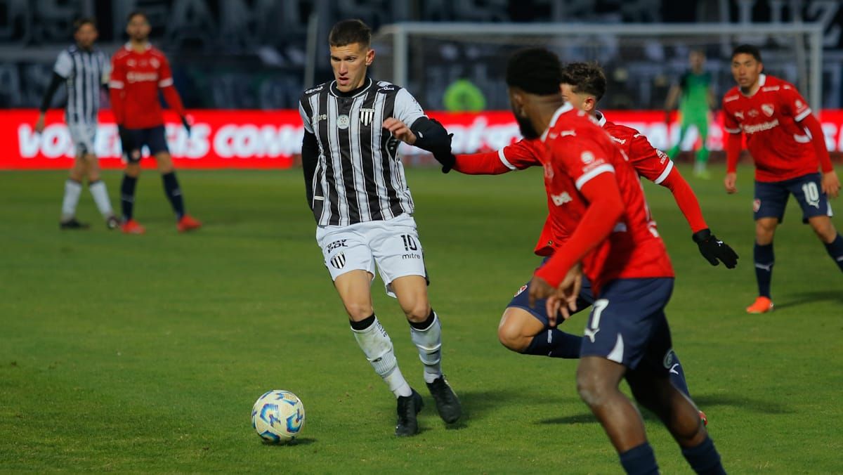 El Lobo hizo un buen partido pero no le alcanzó.