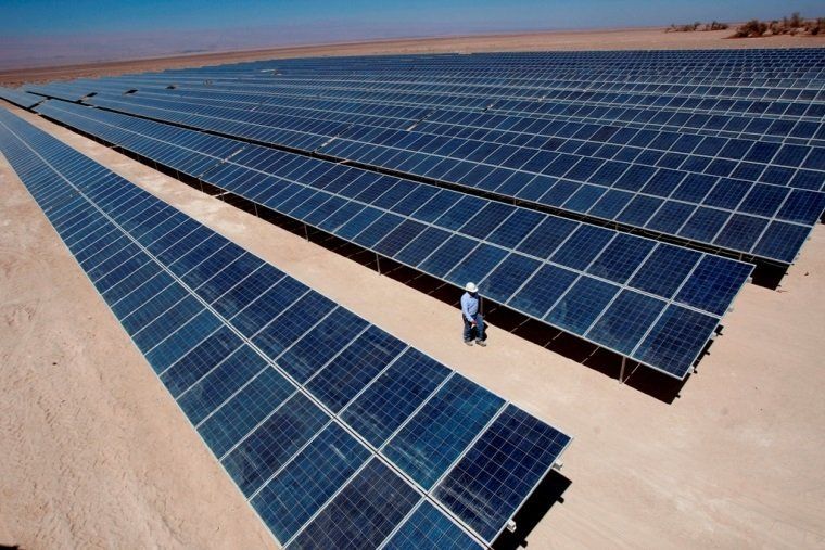 Invertirán 113 millones de dólares para construir los parques solar y eólico en el Sur
