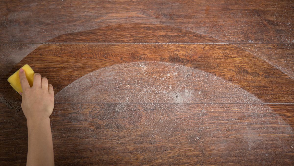 Limpiar piso de madera. Limpiar piso de madera. 