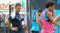 Charla y varios cambios en Racing