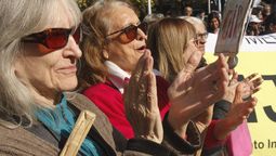 En la actualidad, 16% de la población de Mendoza tiene más de 65 años y en 10 años más, estiman que llegará a 24%. En la actualidad, 16% de la población de Mendoza tiene más de 65 años y en 10 años más, estiman que llegará a 24%.