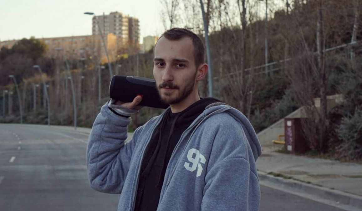 El rapero catalán Elgio es la nueva víctima de la Audiencia Nacional española ya que lo acusan de enaltecer el terrorismo a través de sus canciones