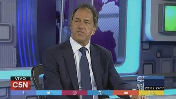 Scioli atribuyó la baja en la venta de preservativos a la falta de sexo por la crisis económica