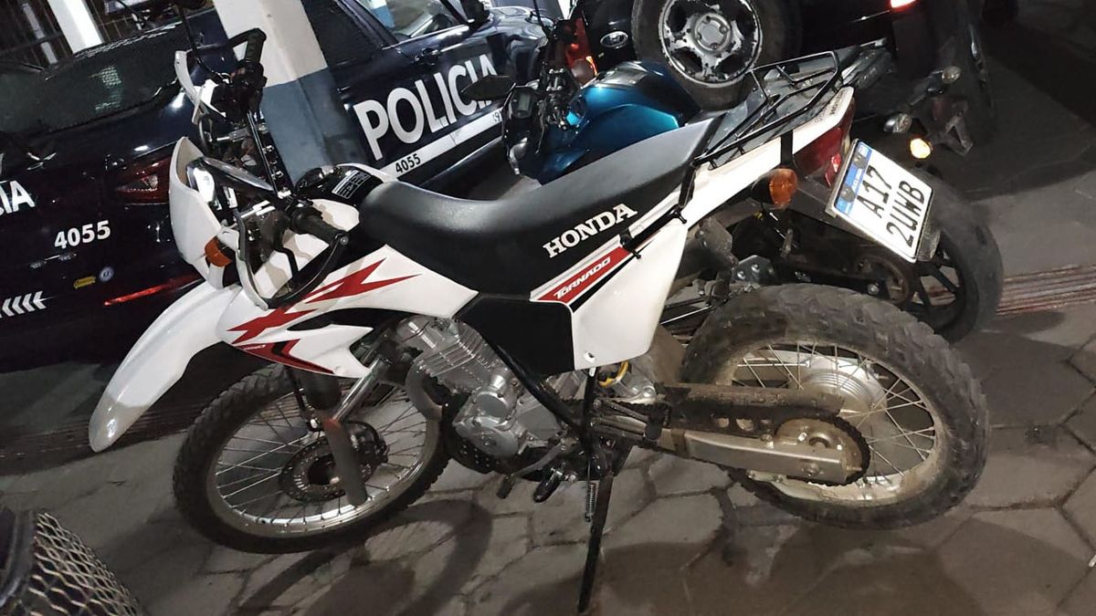 Estas son las dos motos secuestradas e investigan si fueron usadas por motochorros. Estas son las dos motos secuestradas e investigan si fueron usadas por motochorros.