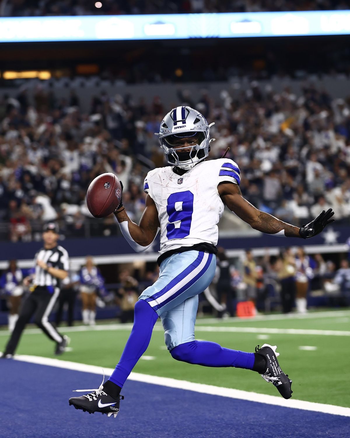 Dallas viene de cinco derrotas al hilo en la NFL. Dallas viene de cinco derrotas al hilo en la NFL.