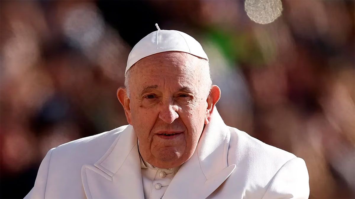El Vaticano confirma que el papa Francisco será dado de alta este sábado.