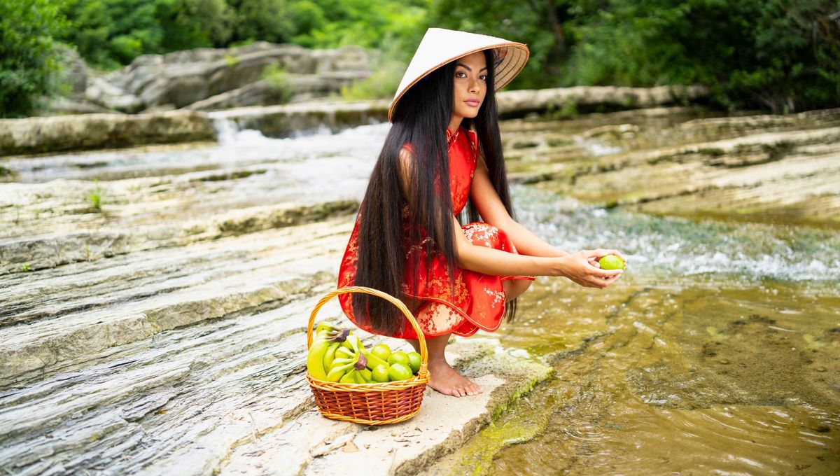 El proverbio chino de hoy dice: "El agua más suave desgasta la roca más dura". El proverbio chino de hoy dice: "El agua más suave desgasta la roca más dura".