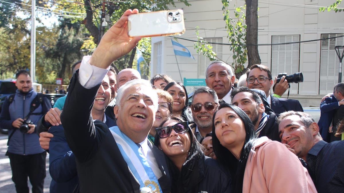 El gobernador Alfredo Cornejo el día de la Asamblea Legislativa.