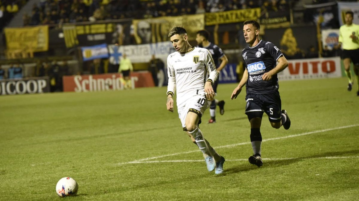 Almirante Brown e Independiente Rivadavia jugaron un partido aburrido