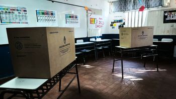 El voto en una escuela de Luján que provocó discusiones: la historia detrás de la polémica El voto en una escuela de Luján que provocó discusiones: la historia detrás de la polémica
