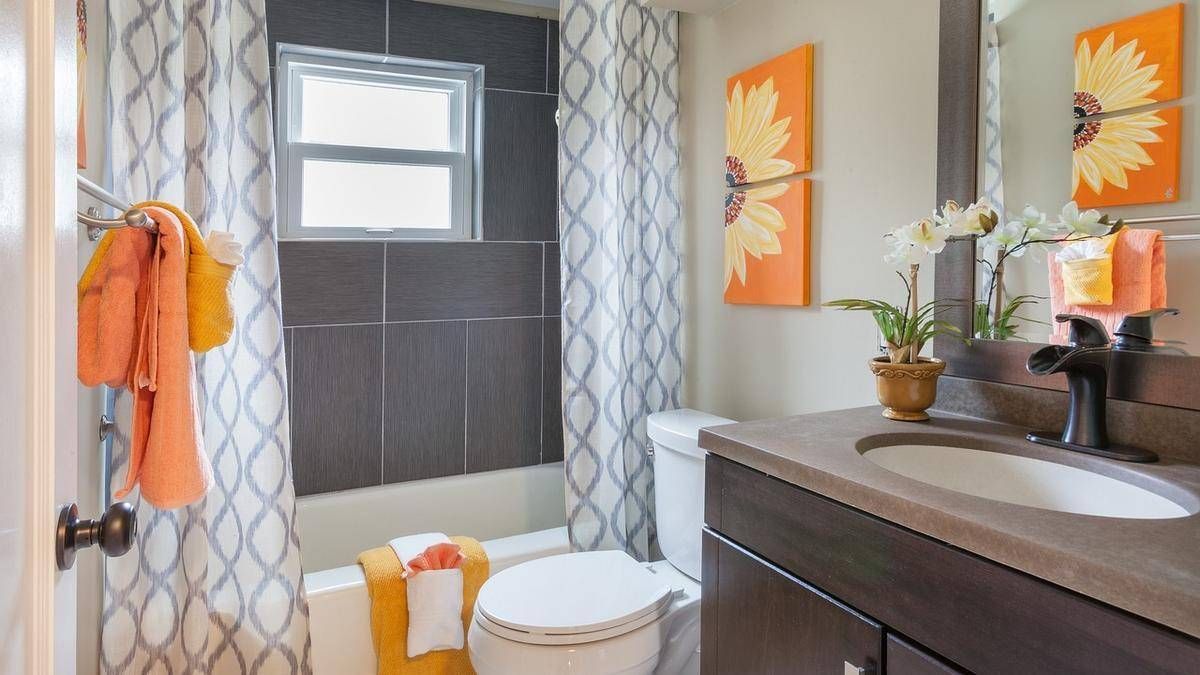 Con los siguientes trucos caseros de limpieza recupera y deja impecable las cortinas del baño en pocos pasos. Con los siguientes trucos caseros de limpieza recupera y deja impecable las cortinas del baño en pocos pasos.