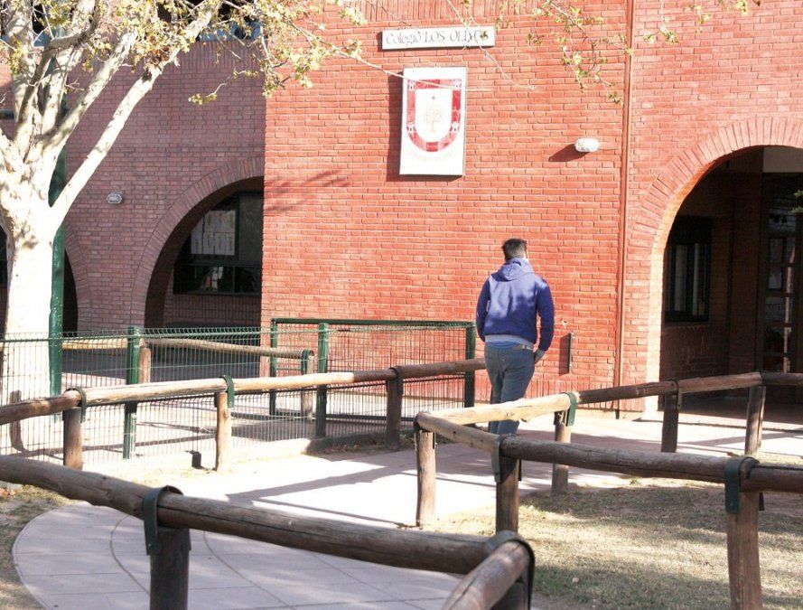 Un alumno de 7º grado tajeó con un cuchillo a un compañero en el colegio