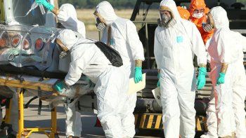 Robaron en un hospital de París trajes de protección sanitarios que estaban 