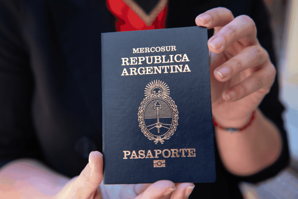 El nuevo precio del pasaporte argentino tras el aumento que definió el gobierno nacional