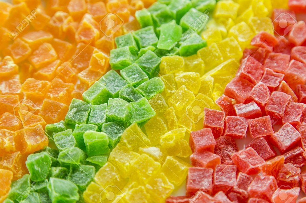 La principal propiedad de la fruta abrillantada es que proporciona mayor durabilidad, de tal forma que se puede comer fruta fuera de temporada y en cualquier momento.