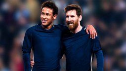 Messi y Neymar cambian goles por comida