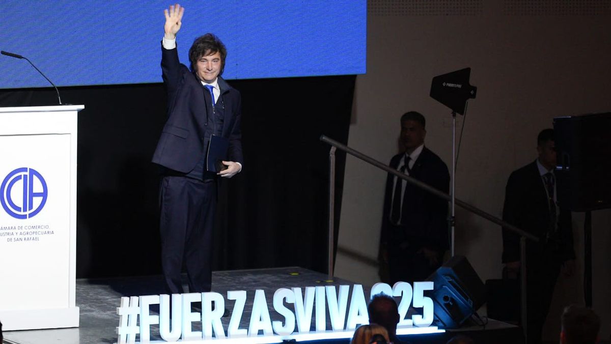 Javier Milei asistió al Almuerzo de las Fuerzas Vivas de San Rafael durante 2025. Javier Milei asistió al Almuerzo de las Fuerzas Vivas de San Rafael durante 2025.