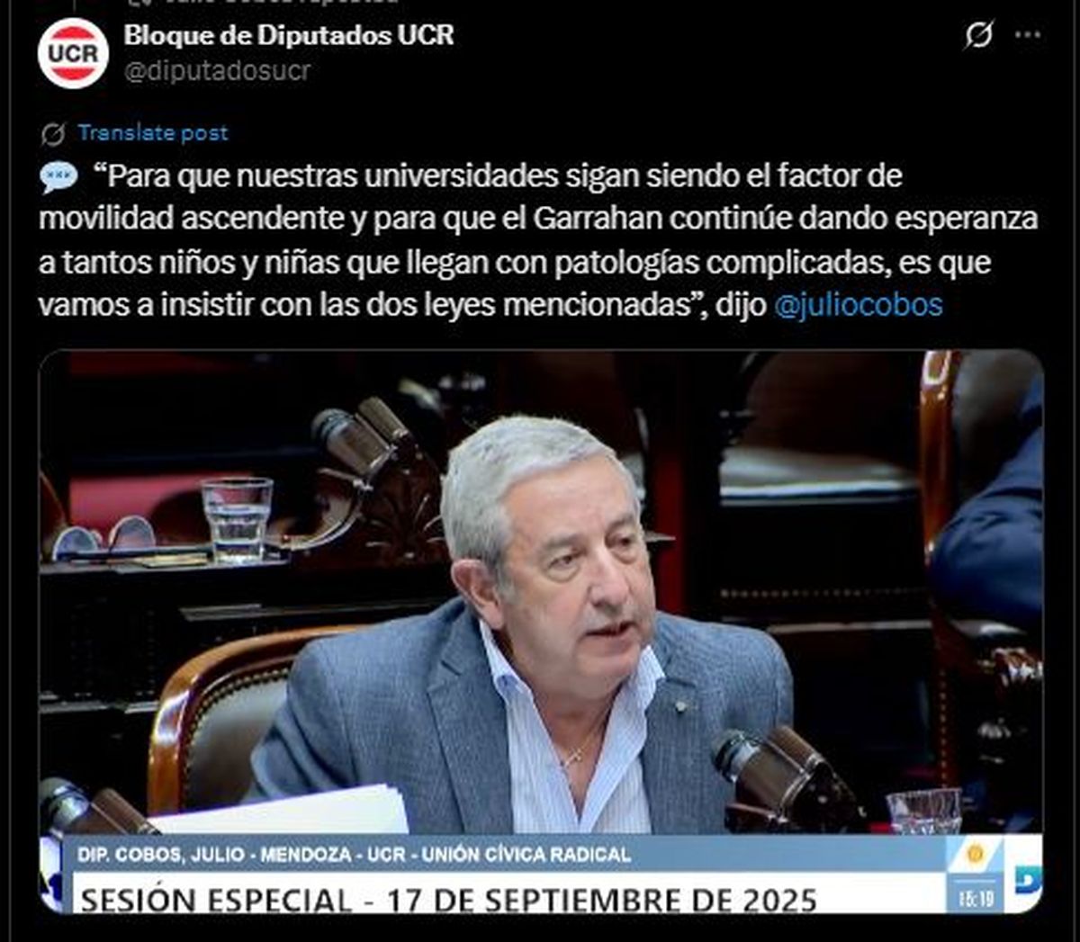 El diputado Julio Cobos (UCR) desde que ingresó la Ley de Financiamiento Universitario apoyó esta iniciativa. Este miércoles volvió a dejarlo en claro en el recinto y en las redes. 