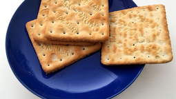 Un adolescente de 14 años comió una galletita de agua y empezó a escupir sangre: tenía algo inesperado. Un adolescente de 14 años comió una galletita de agua y empezó a escupir sangre: tenía algo inesperado.