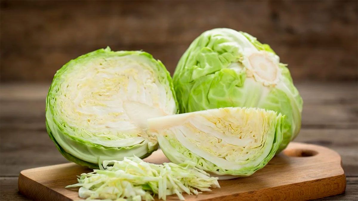 Para preparar este jugo necesitas medio repollo pequeño. Para preparar este jugo necesitas medio repollo pequeño.