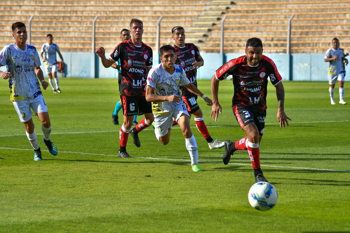 El Globo tuvo muchas ocasiones de gol, pero falló en la definición.