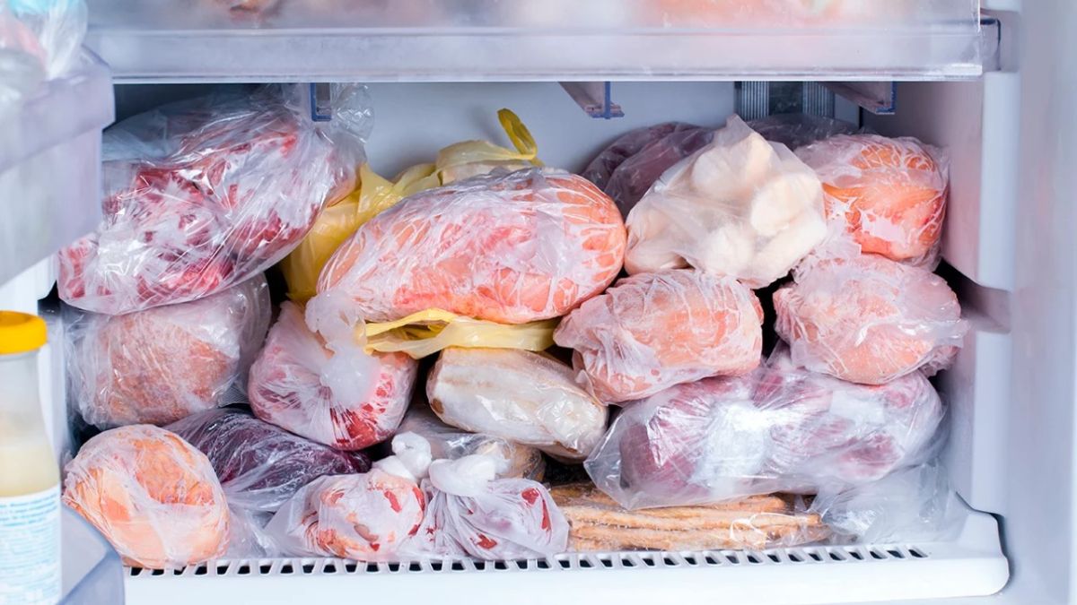 Trucos caseros. Guardar carnes en el freezer puede dejar malos olores en el congelador.