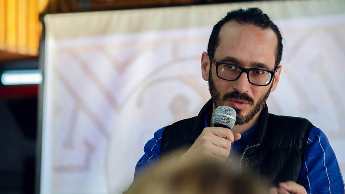 Sebastian Henriquez, el secretario general del SUTE, denunciado por violencia de género