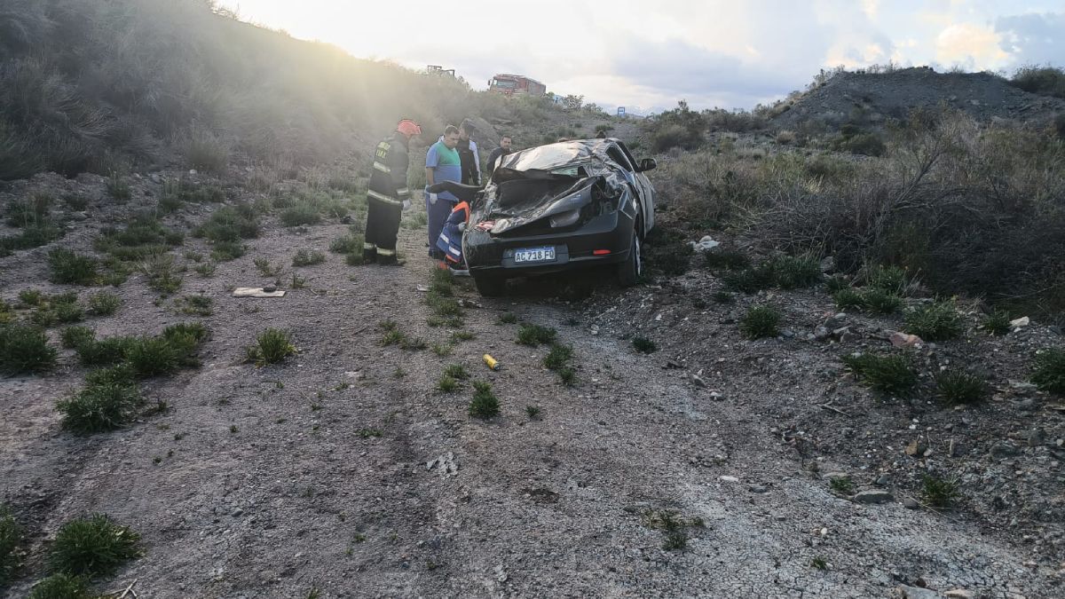 Este jueves se produjo un accidente fatal en la Ruta Nacional 7 a la altura del paraje Aguas de las Avispas, donde murió un joven de 29 años.