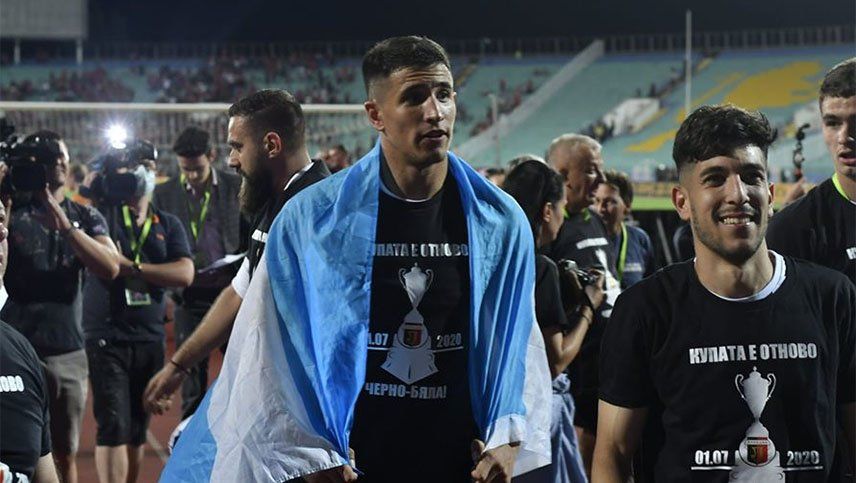 El mendocino que fue campeón en el fútbol europeo