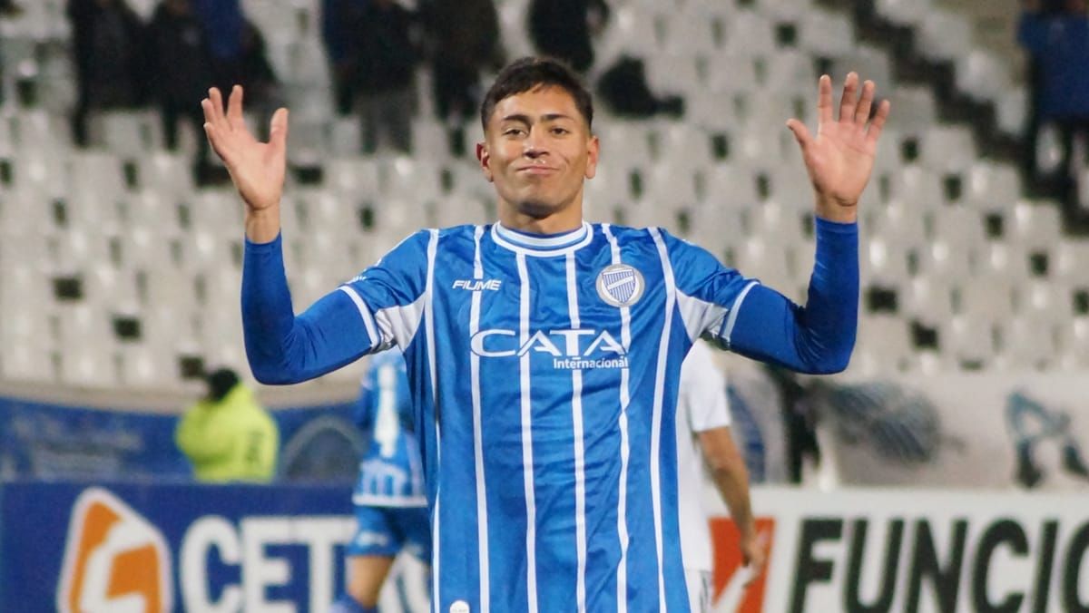 Godoy Cruz goleó a Riestra, sigue sumando y sube en la Liga Profesional y la Tabla Anual. Godoy Cruz goleó a Riestra, sigue sumando y sube en la Liga Profesional y la Tabla Anual.