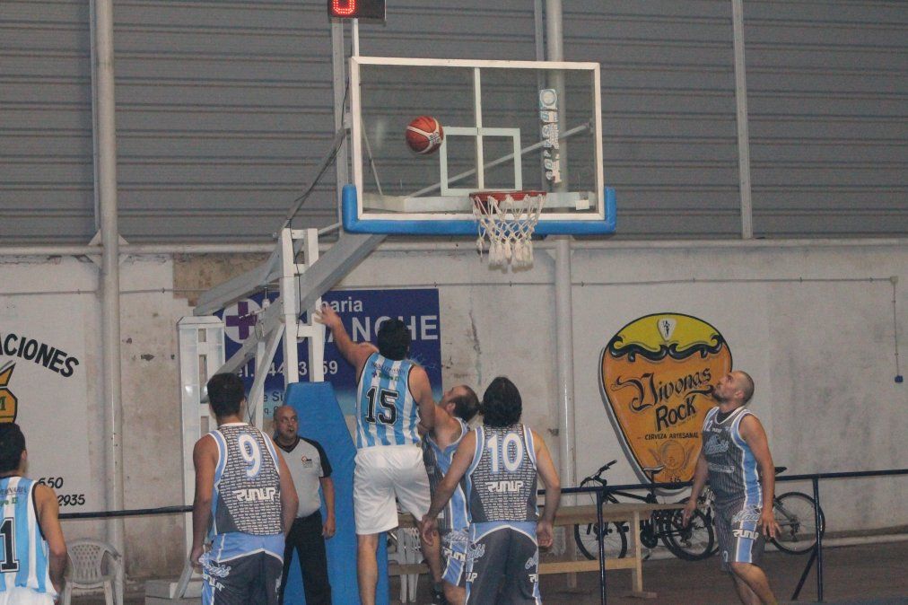 Torneo mendocino de básquetbol: Deportivo visita a San Martín