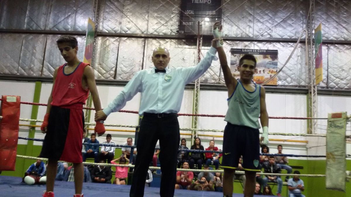 Lo mejor del semillero del pugilismo local sale de los torneos Vendimia y Guantes de Oro. Lo mejor del semillero del pugilismo local sale de los torneos Vendimia y Guantes de Oro.