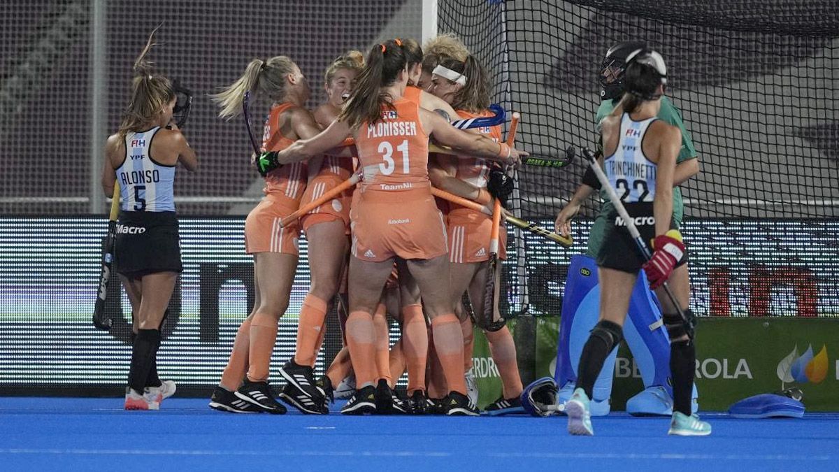 Las Leonas fueron ampliamente superadas por Países Bajos.