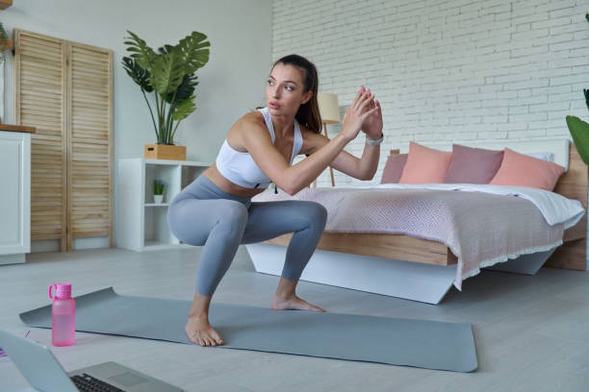 Reemplaza la tradicional plancha por sentadillas y descubre todas sus ventajas. Reemplaza la tradicional plancha por sentadillas y descubre todas sus ventajas.