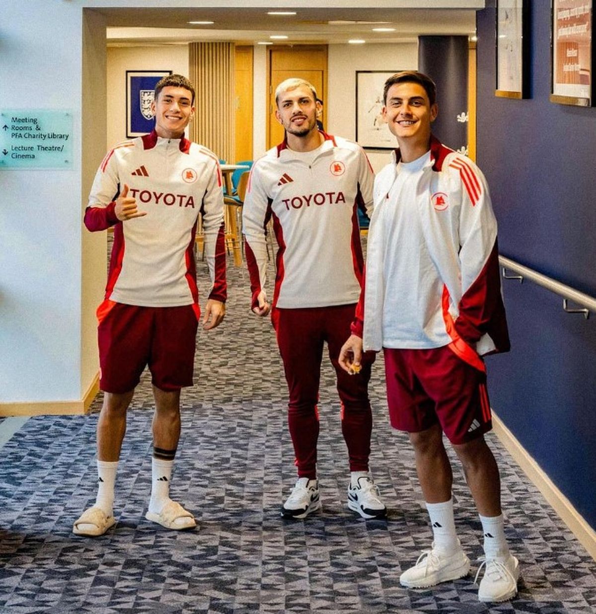 Paulo Dybala dejará la Roma donde era compañero de Matías Soulé y Leandro Paredes. Paulo Dybala dejará la Roma donde era compañero de Matías Soulé y Leandro Paredes.