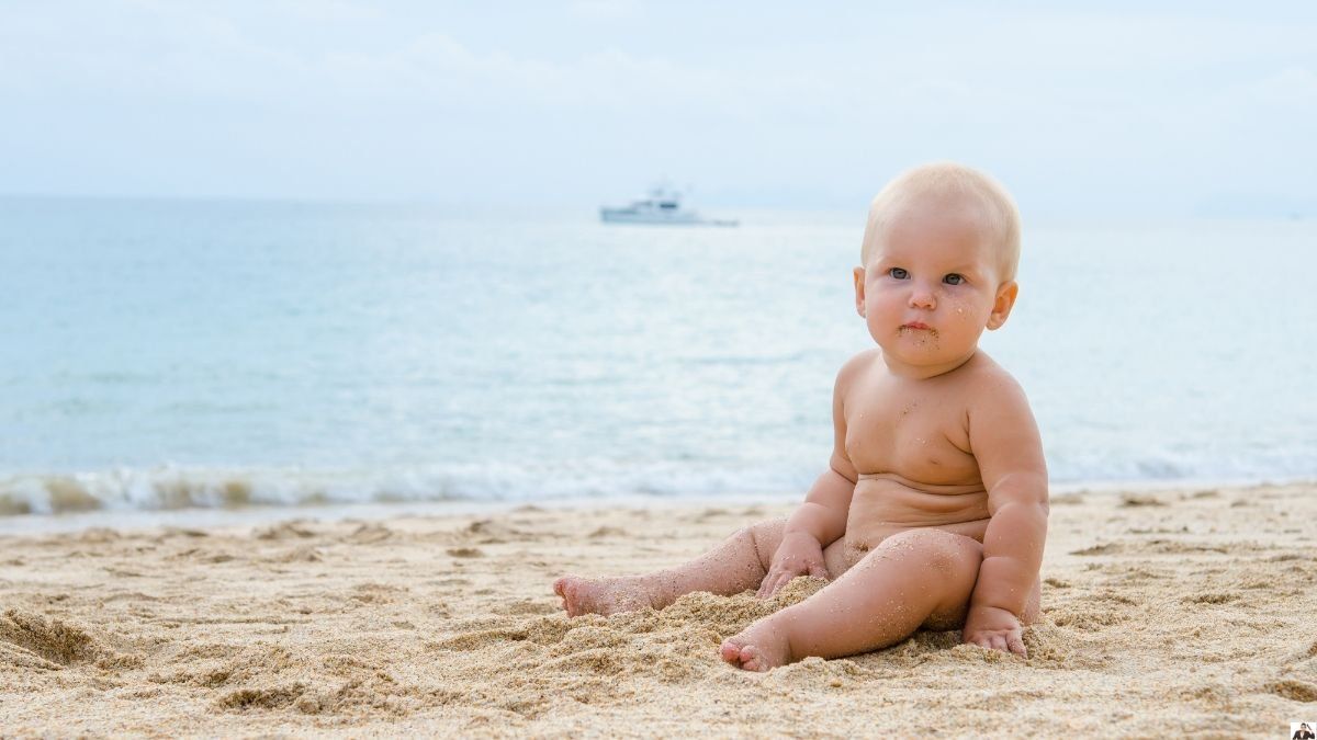 Hay que cuidar a los bebés en las playas.