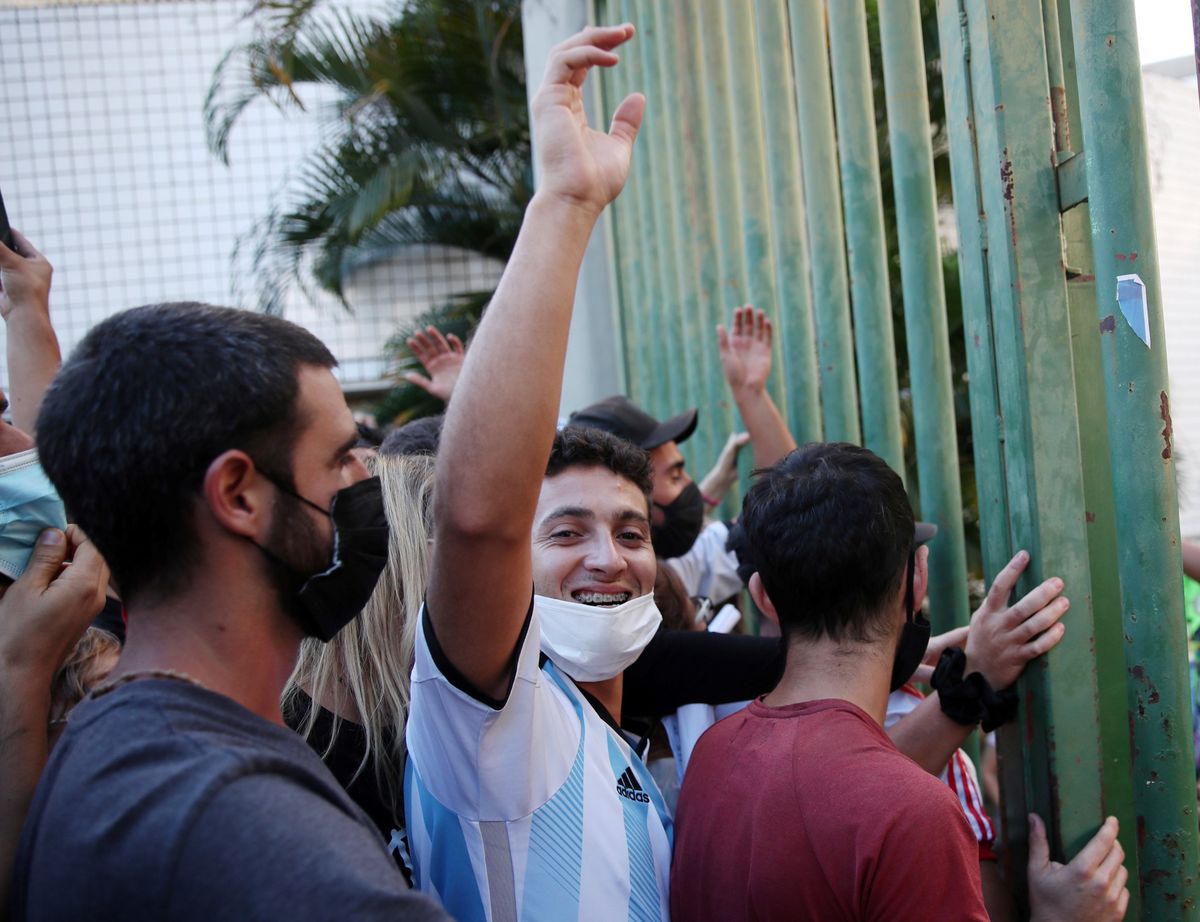 Conmebol denunció PCR fraudulentos entre los hinchas.