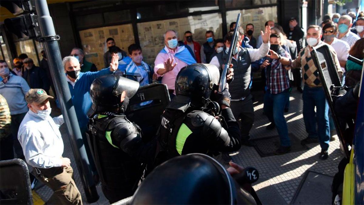 Incidentes en Tucumán en la marcha contra Alberto Fernández