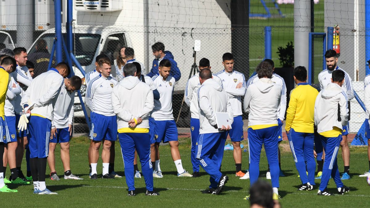 Hugo Ibarra arma un equipo de Boca sin Benedetto