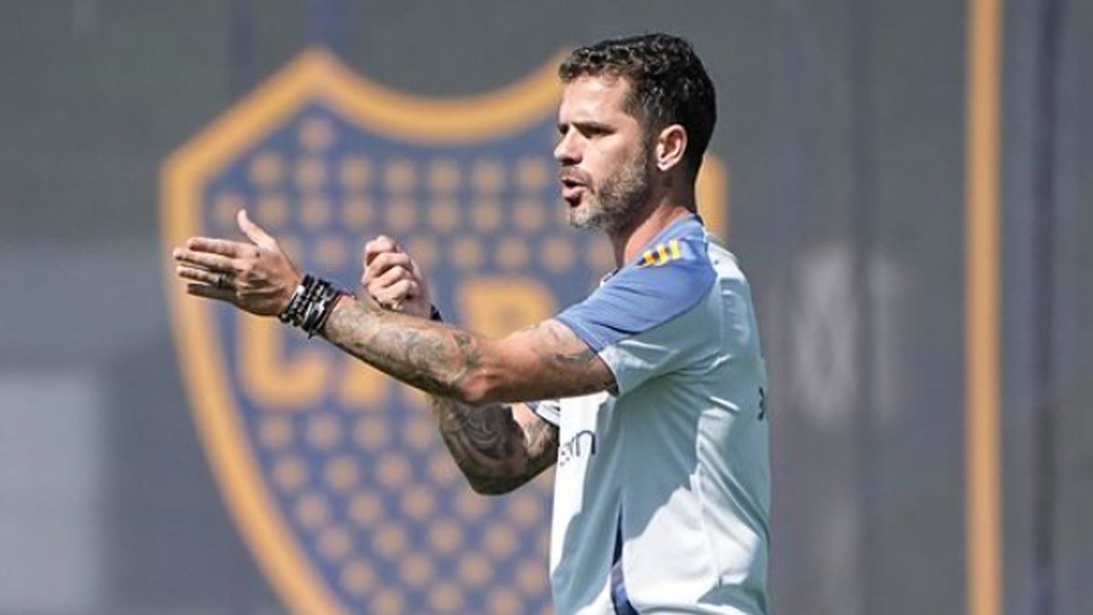 Gago va dando forma a su primer once inicial.