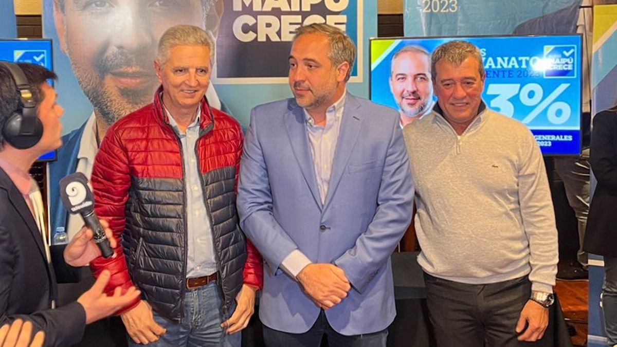 Matías Stevanato festeja en Maipú. El intendente fue reelecto con más del 50% de los votos.