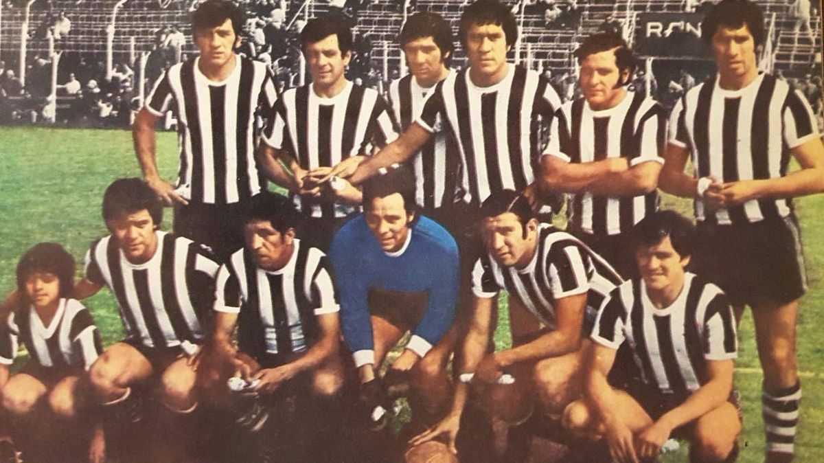 El Lobo de 1971 en el Nacional, donde jugó el famoso partido ante San Lorenzo cuando le ganó 5 a 2 en Buenos Aires.