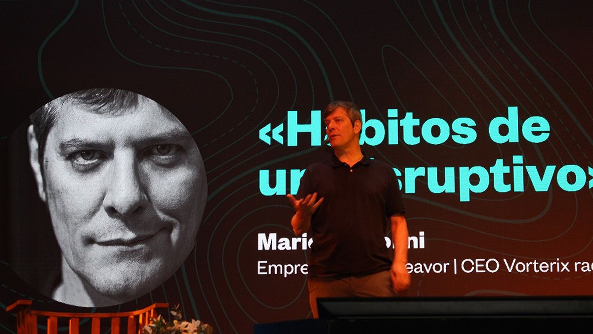 Mario Pergolini, participando de una Experiencia Endeavor. Mario Pergolini, participando de una Experiencia Endeavor.