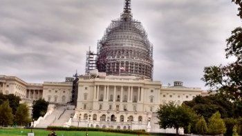 “Trabaje desde su casa”, la solución en Washington ante el colapso por el Papa