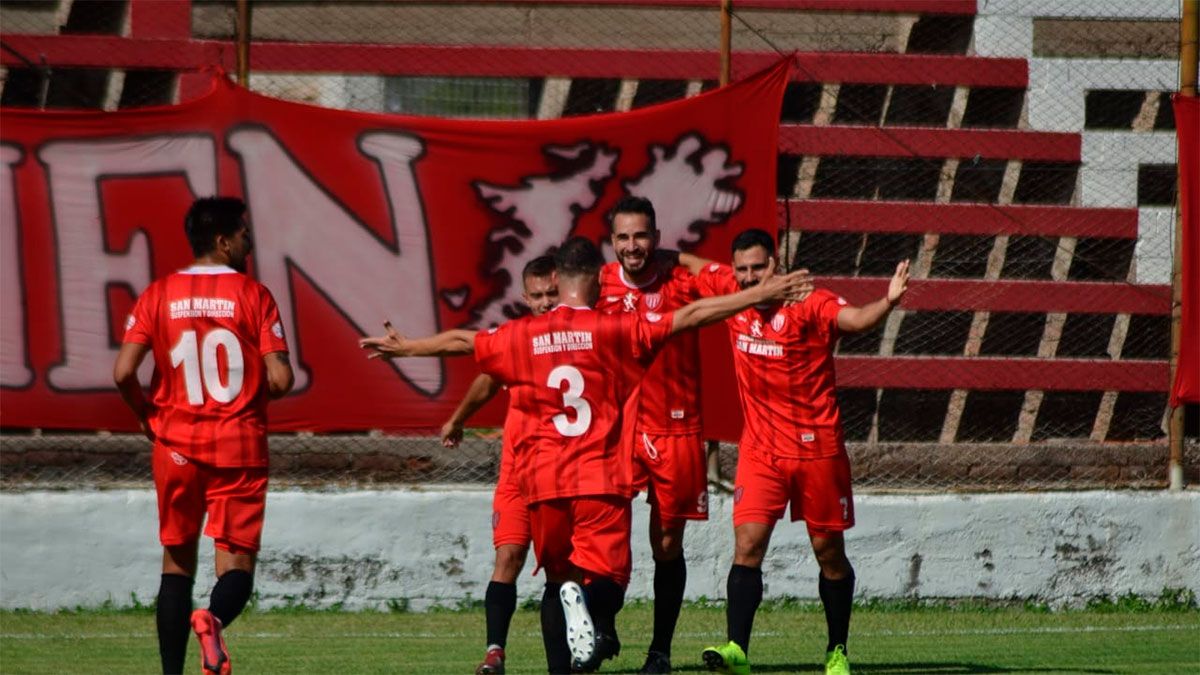 Triunfazo demoledor para el León que jugará la final. (Fotos gentileza Prensa San Martín).