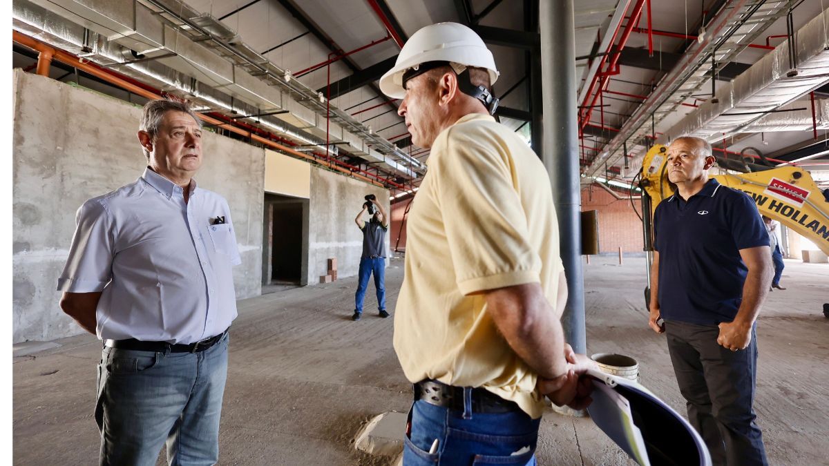 Omar Félix recorrió las obras de ampliación del aeropuerto de San Rafael