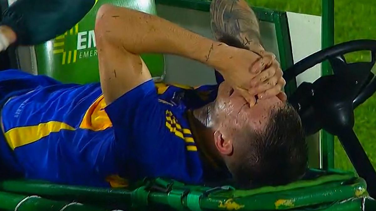 Kevin Zenón se fue muy dolorido y generó preocupación en Boca. Kevin Zenón se fue muy dolorido y generó preocupación en Boca.