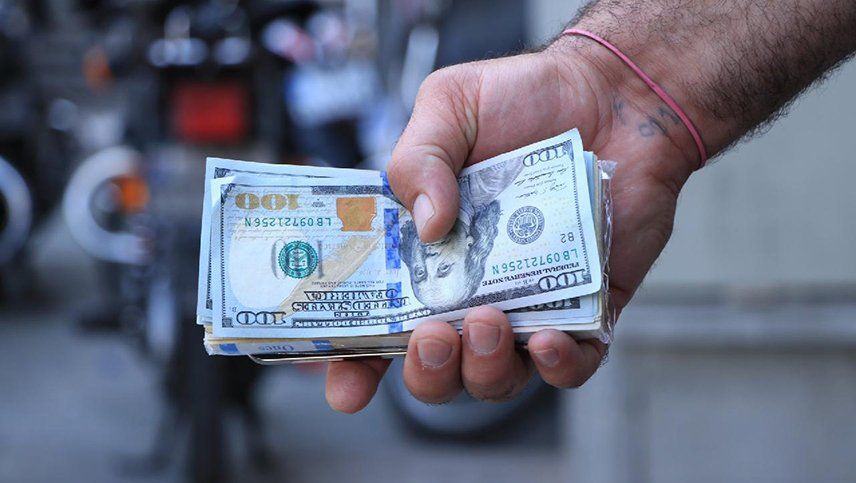IFE dólar: marcha atrás en el nuevo cepo para la compra de dólares
