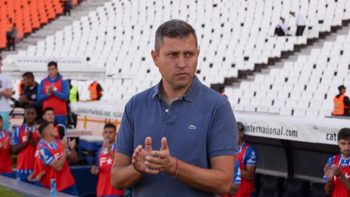 Diego Floes se lamentó no poder ganarle a Estudiantes.